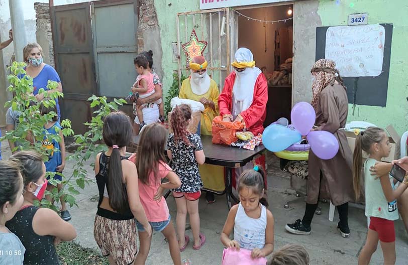 Los Reyes magos en un Centro Comunitario de Barrio Litoral