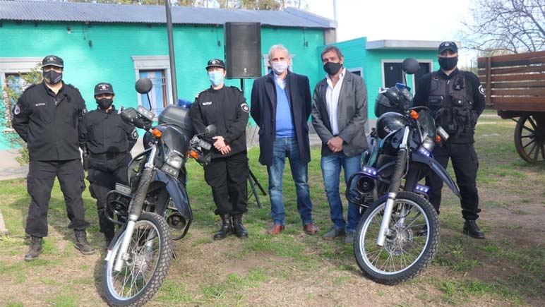 La policía de Ybarlucea recibó motos nuevas