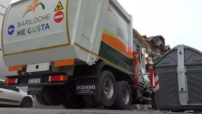 Un rosarino murió compactado por un camión recolector de residuos en Bariloche