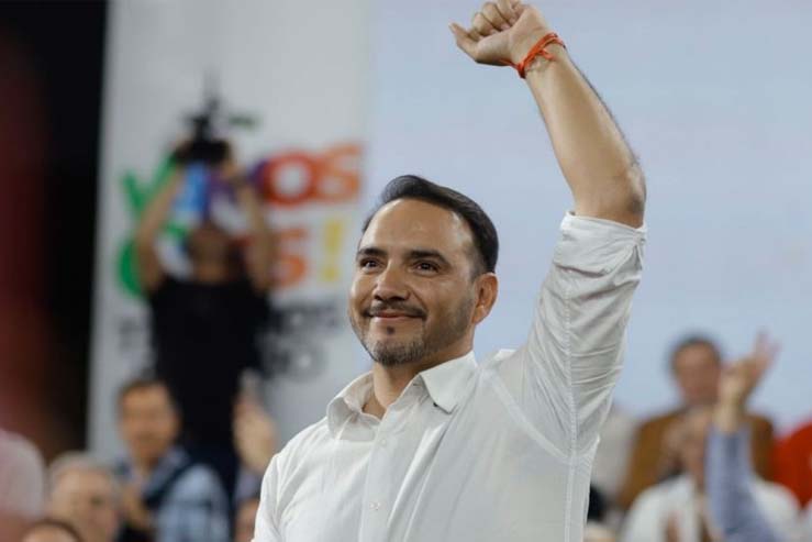 Juan Pablo Valdés, hermano del actual gobernador de Corrientes, se alzó con el triunfo en primera vuelta en los comicios de esa provincia.