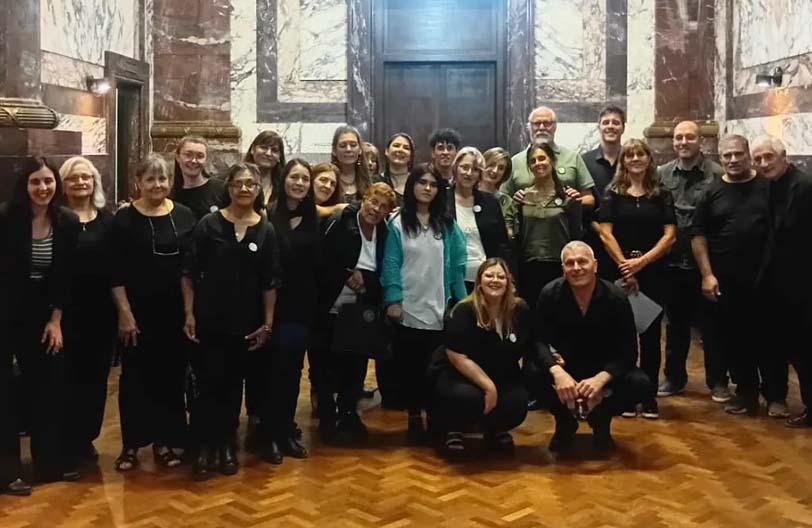 El Coral Voces del Río celebró sus 30 Años con un concierto maravilloso