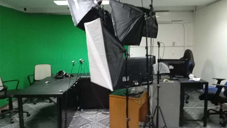 Pese a saquearnos, no nos van a callar