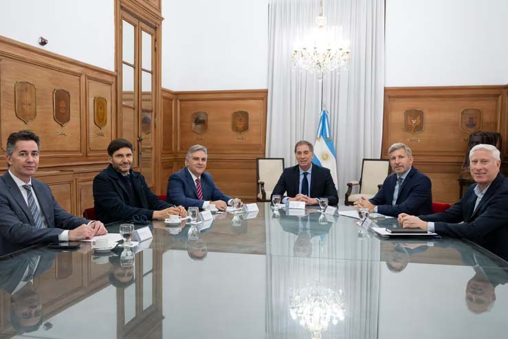 Reforma electoral, entre la necesidad del Gobierno y las realidades provinciales que se imponen